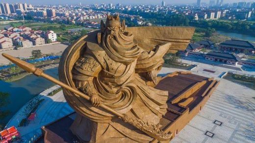 Estátua de Guan Yu (Deus da Guerra)