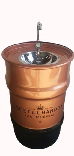 Pia Moet Chandon 