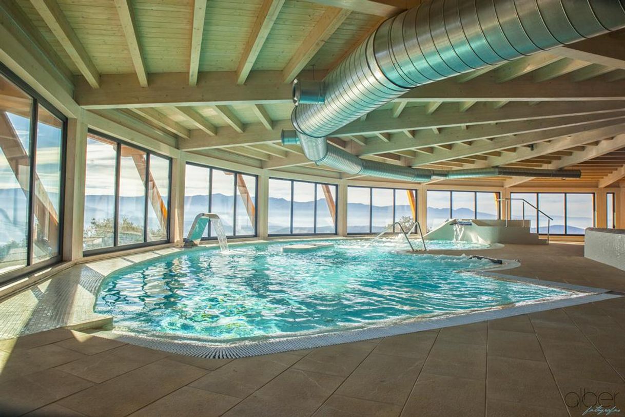 Place The Rock Suites & Spa