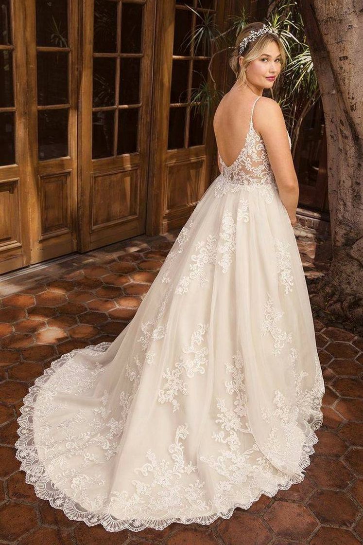 Social Vestido de noiva plus size em renda com decote nas costas 