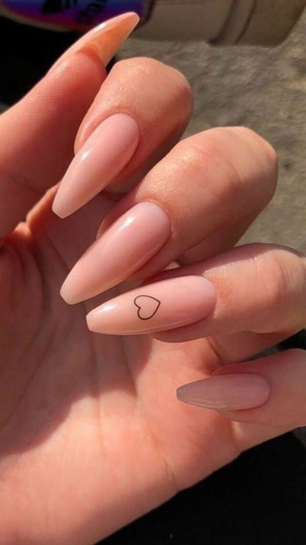 Moda Unhas aesthetic coração