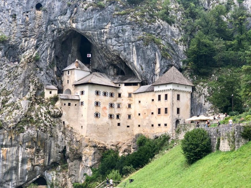 Place Predjama Castle