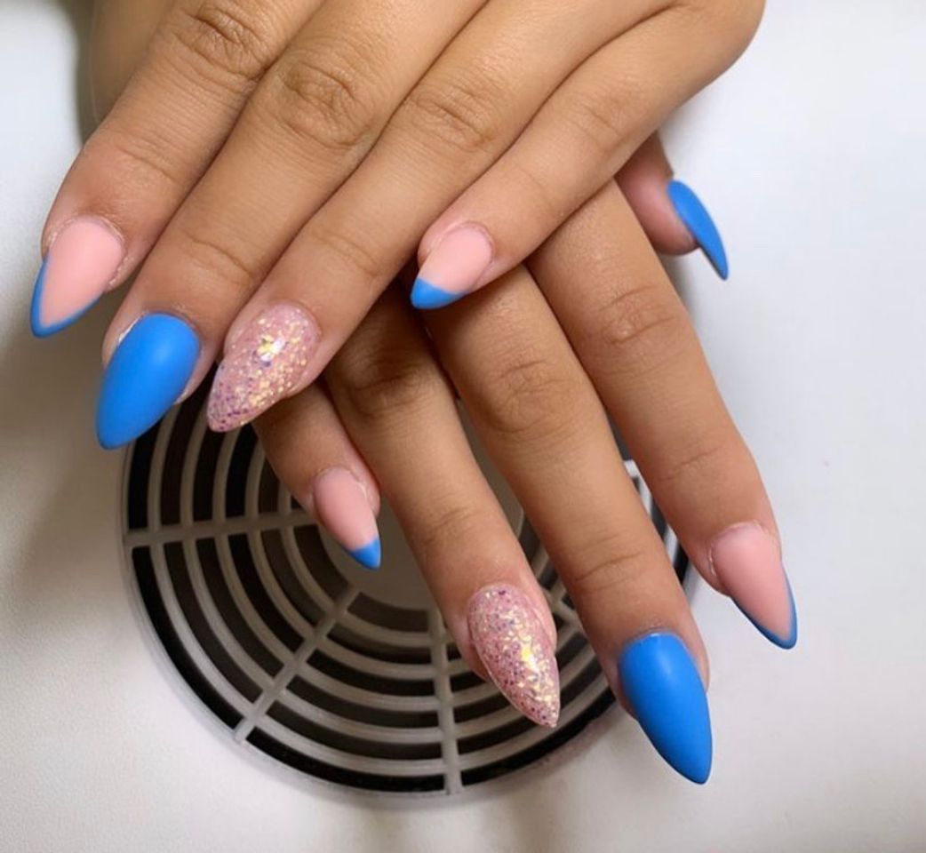 Moda Blue nails 