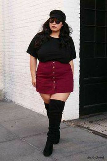 Look plus size poderosa