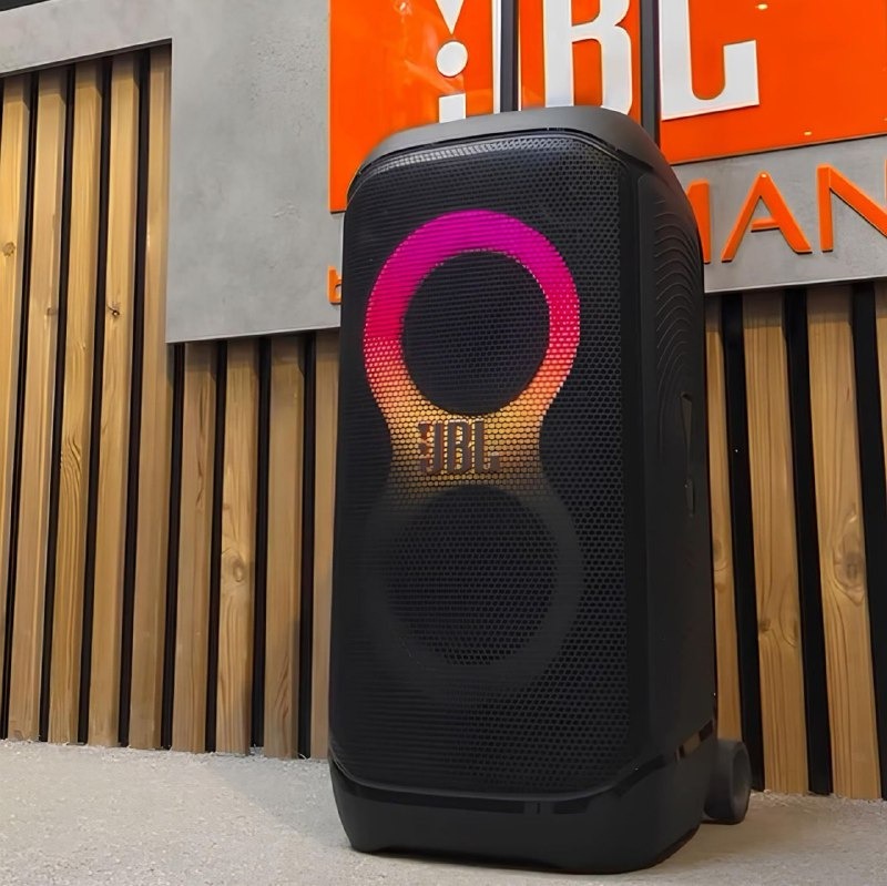 Social Parlante Bluetooth JBL JBLPBCLUB120BR 110/220V Preto - 160W