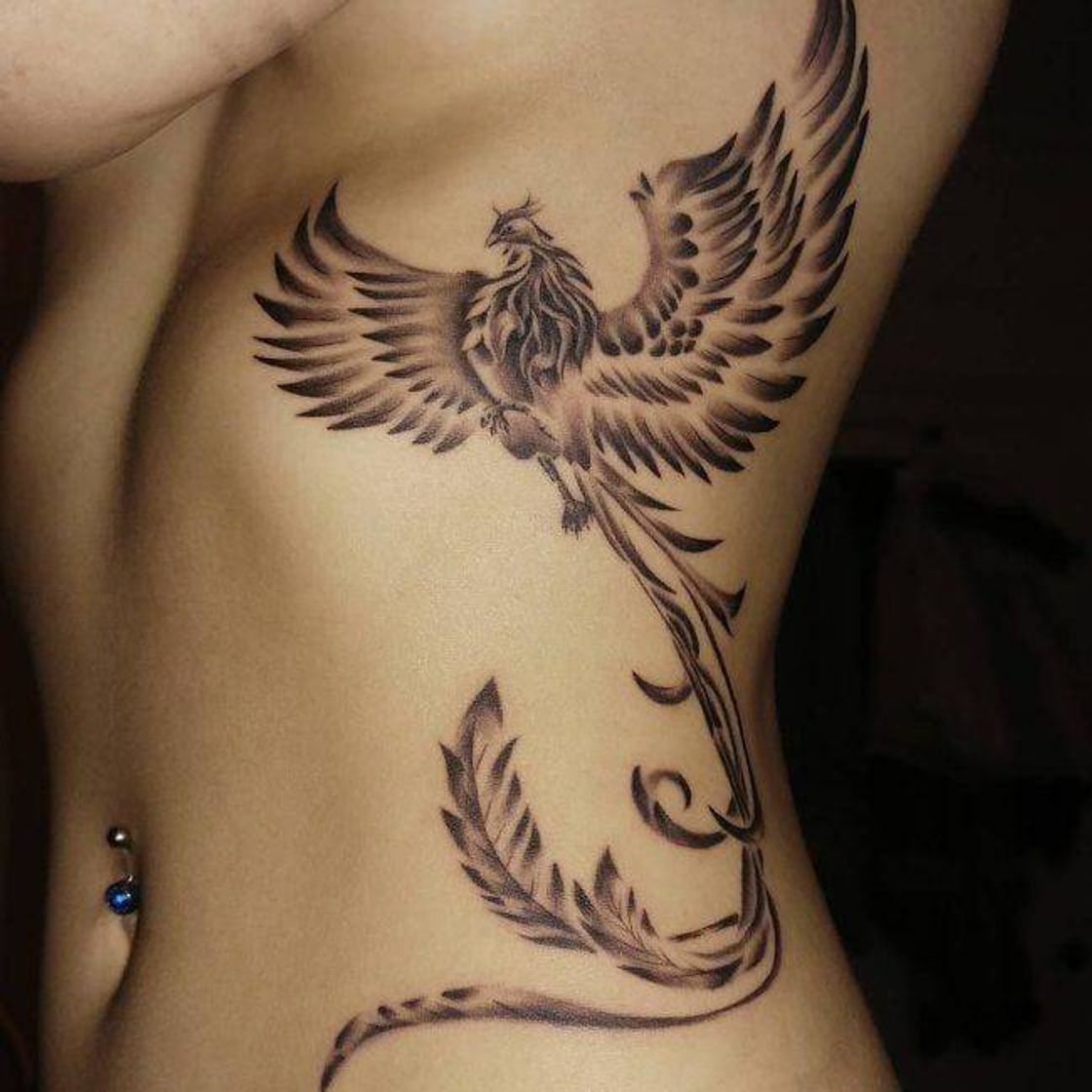 Social Tattoo feminina fênix