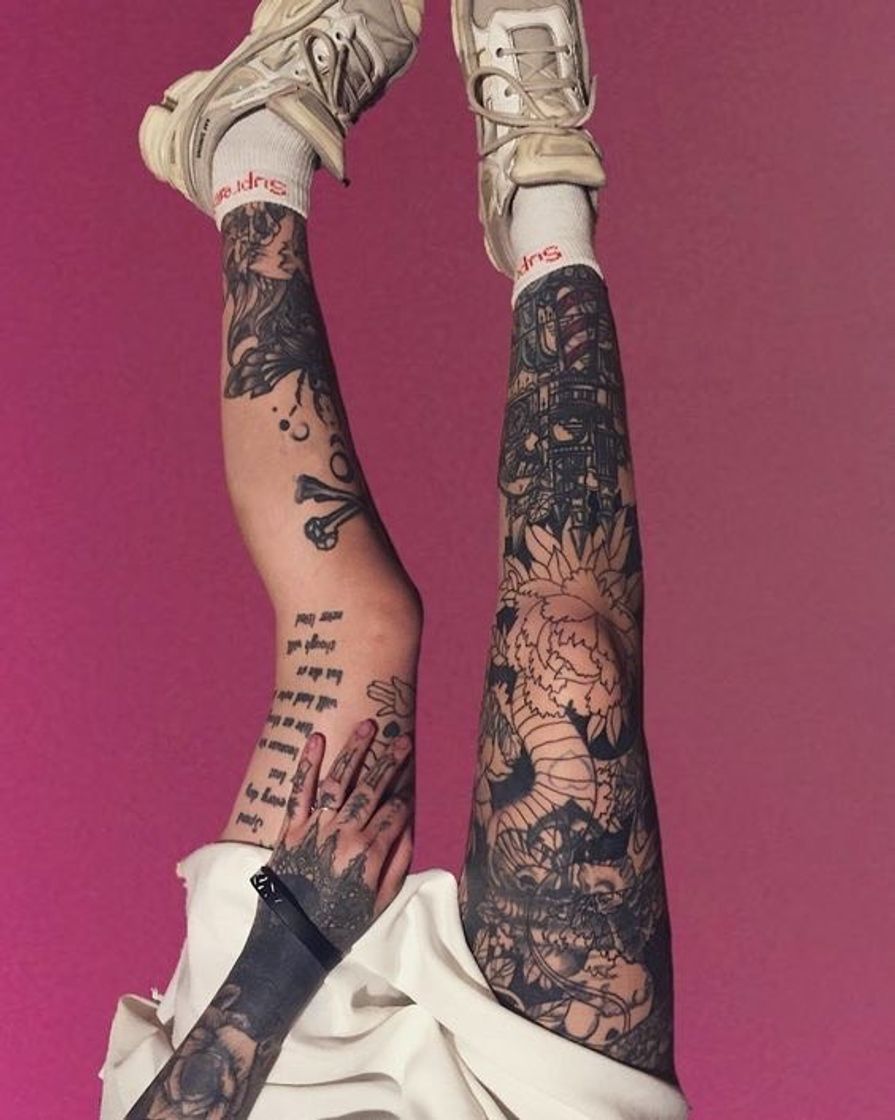 Fashion Garotas tatuadas | Inspo de fotos📷