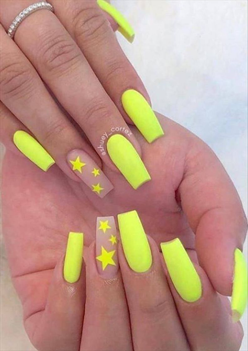Social Nails