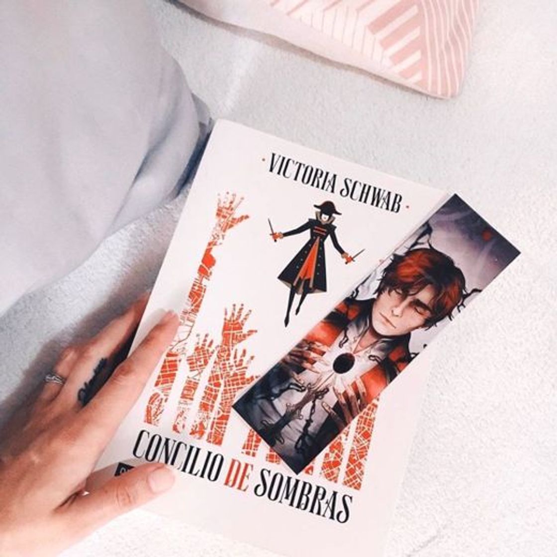 Book Concilio de sombras - Victoria Schwab 