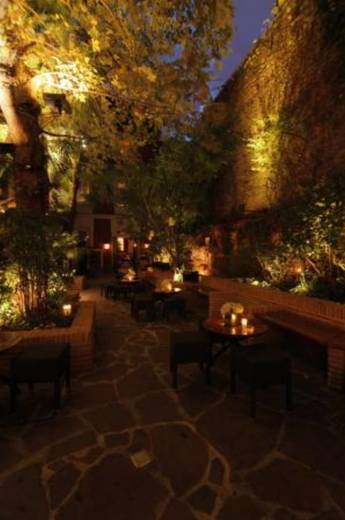 Fortuny Restaurant & Club