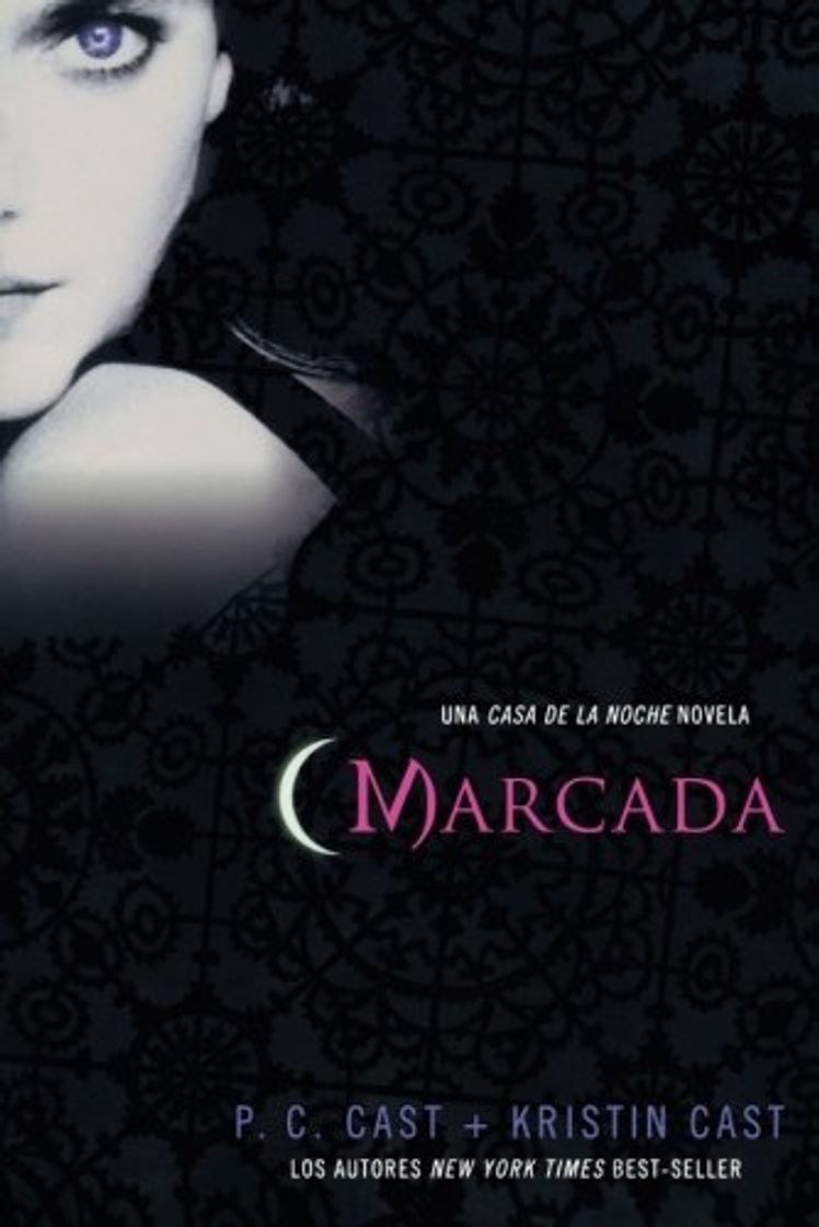 Book Marcada: Una Casa de La Noche Novela