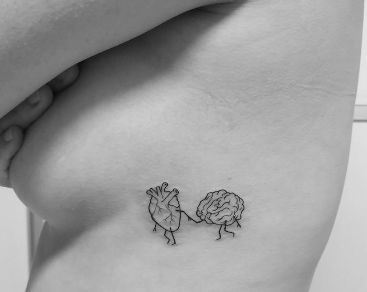 Fashion Tatuagem razão e emoção 