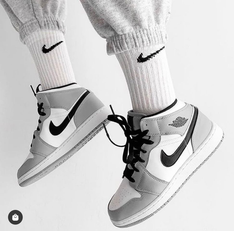 Fashion tênis nike air jordan. 