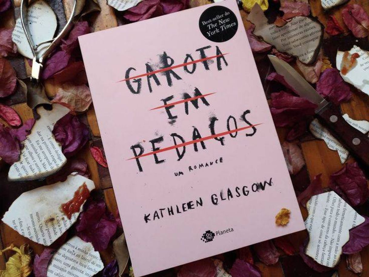 Book Livro de romance e ficção