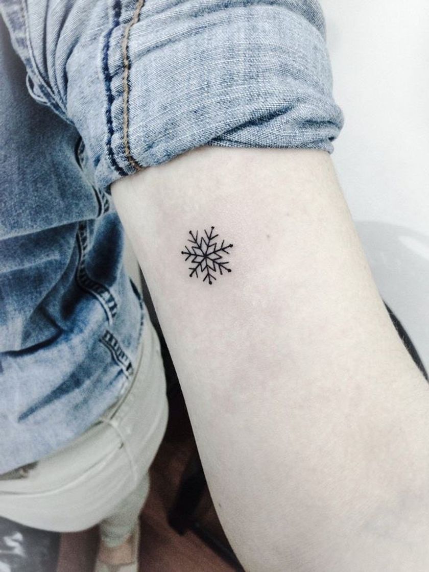 Moda Tatuagem de flocos de neve 