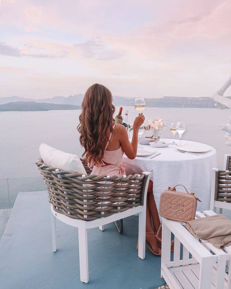 Social Santorini ✨