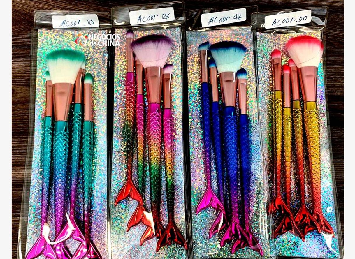 Product 10pcs Unicorn Brush Set maquillaje de sirena de cola de pescado en polvo Fundación sombreador de ojos pinceles de Maquillaje cepillos cosméticos de fusión de contorno naranja