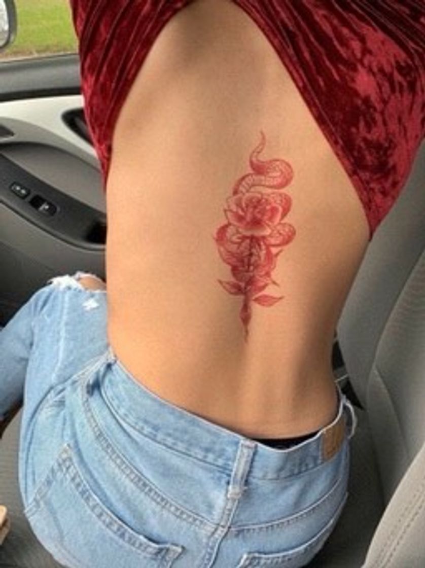 Moda Cobra e rosas 🌹🐍