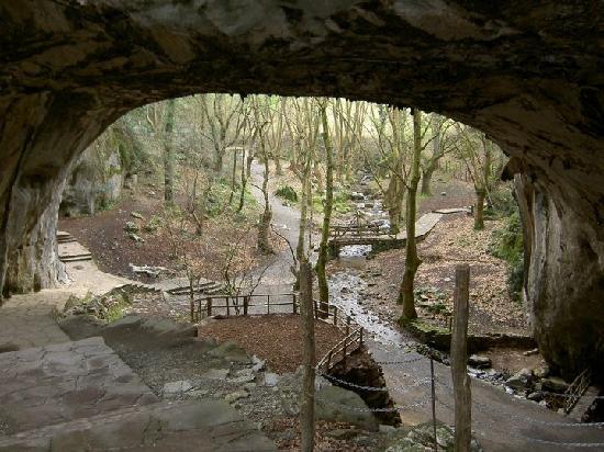 Lugar Cuevas de Zugarramurdi