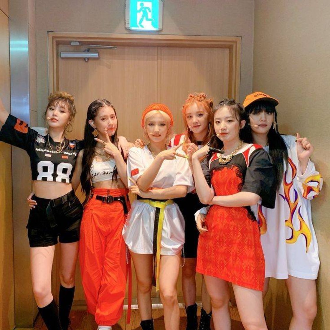 Fashion Uh Oh - (G)I-dle