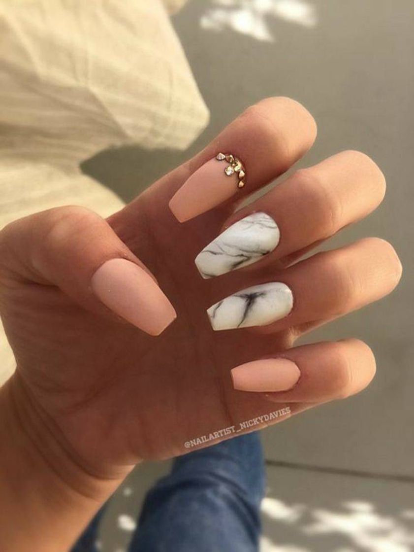 Moda Inspirações para unhas 2021