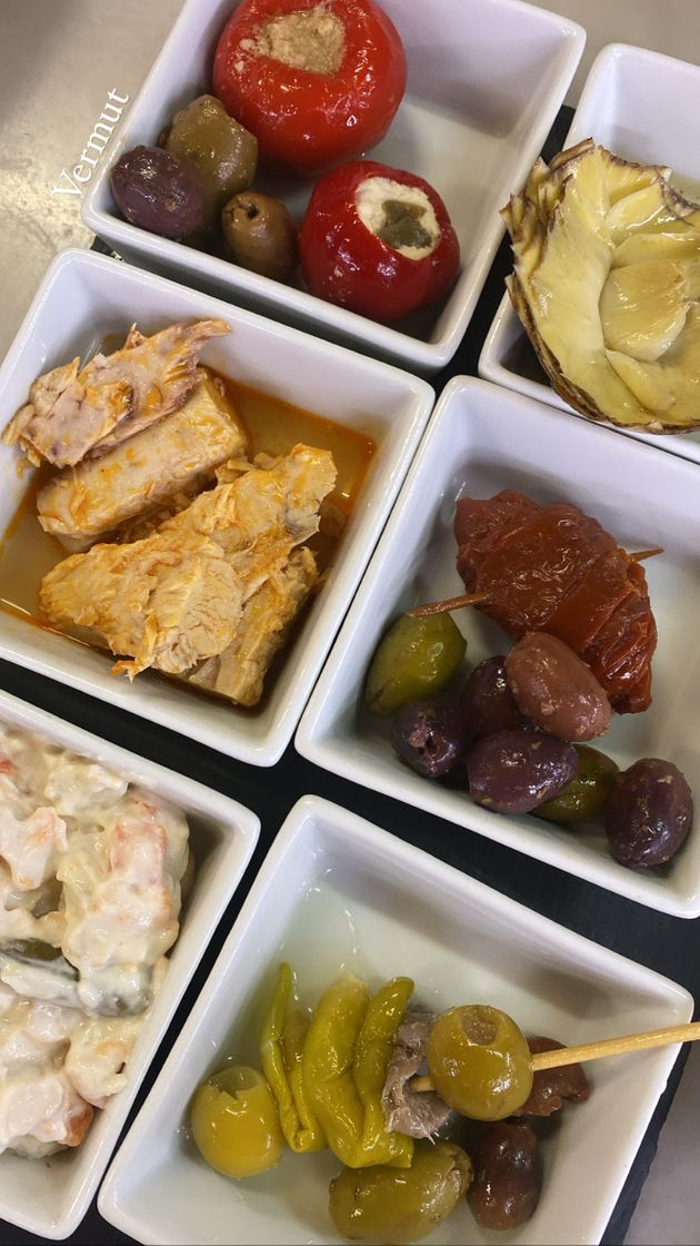 Lugar Xarcuteria La Pineda