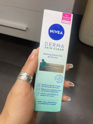 Nivea Derma Skin Clear Peeling