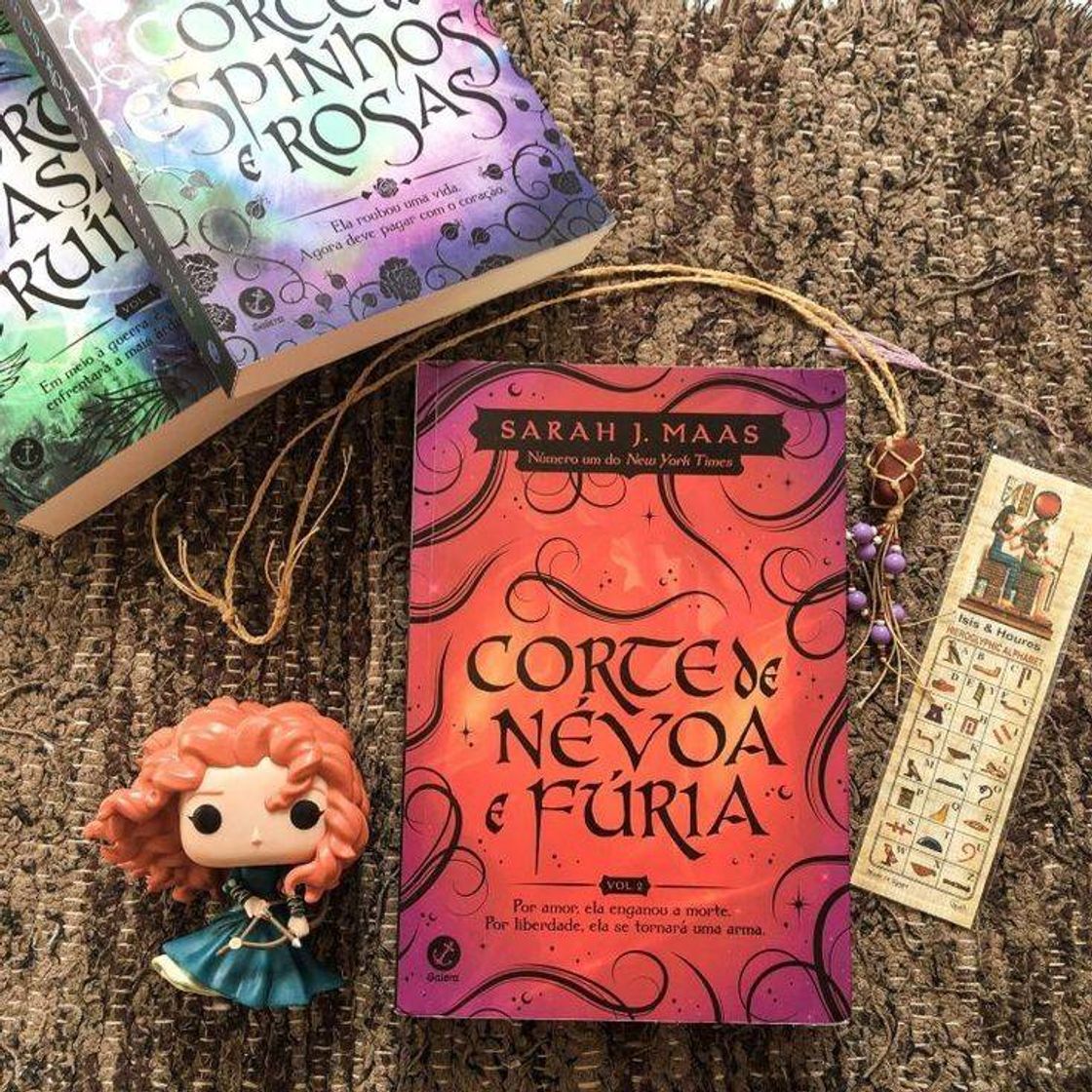 Libro Corte de espinhos e rosas 🌸