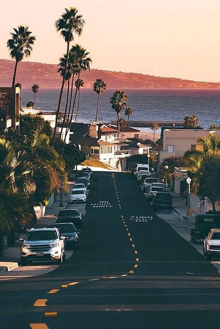 Lugar California City