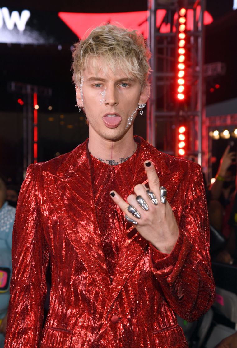 Fashion Machine Gun Kelly