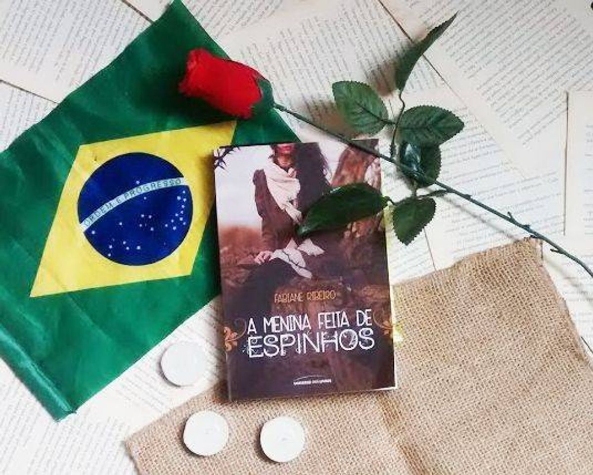 Libro A Menina Feita de Espinhos