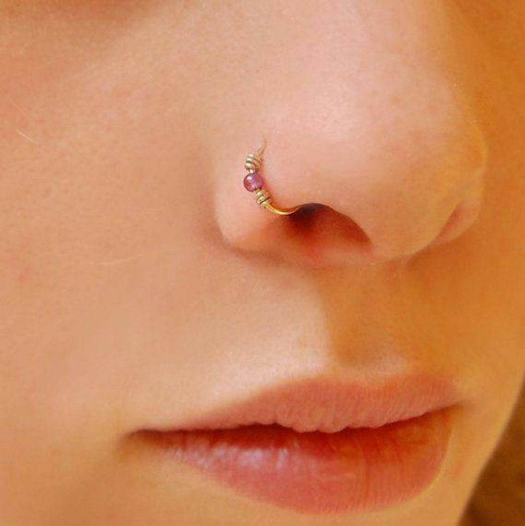 Fashion piercing no nariz 