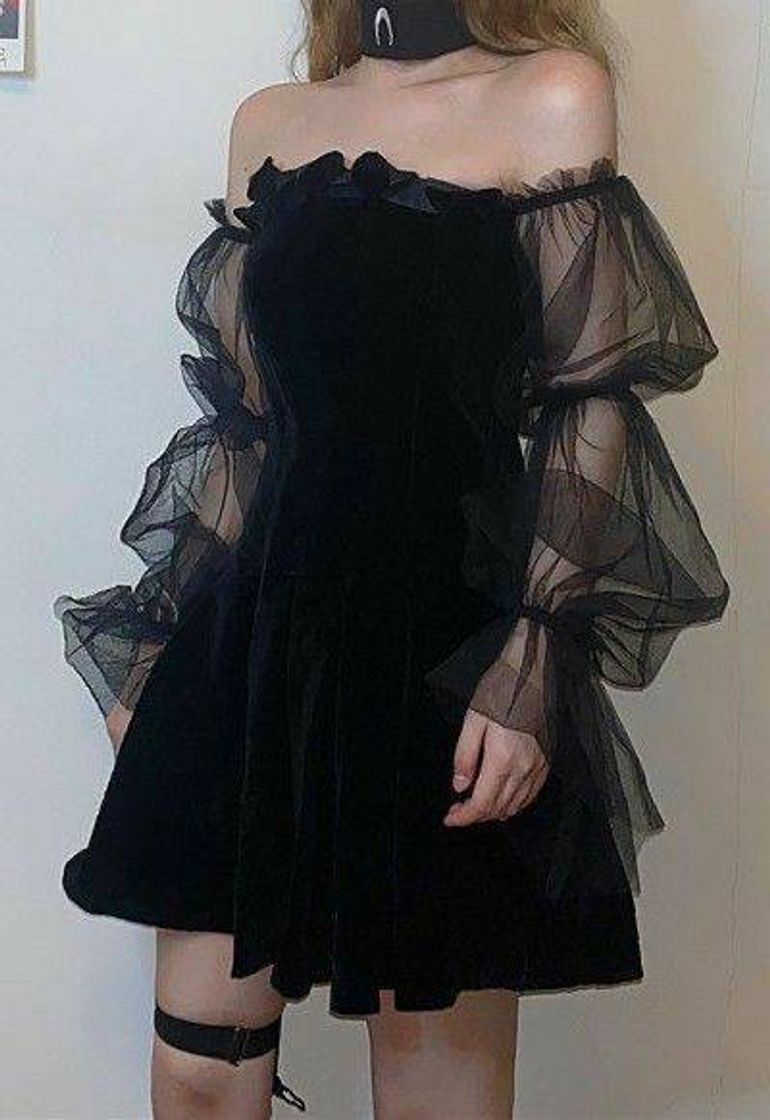 Moda Pleated Gothic Dress