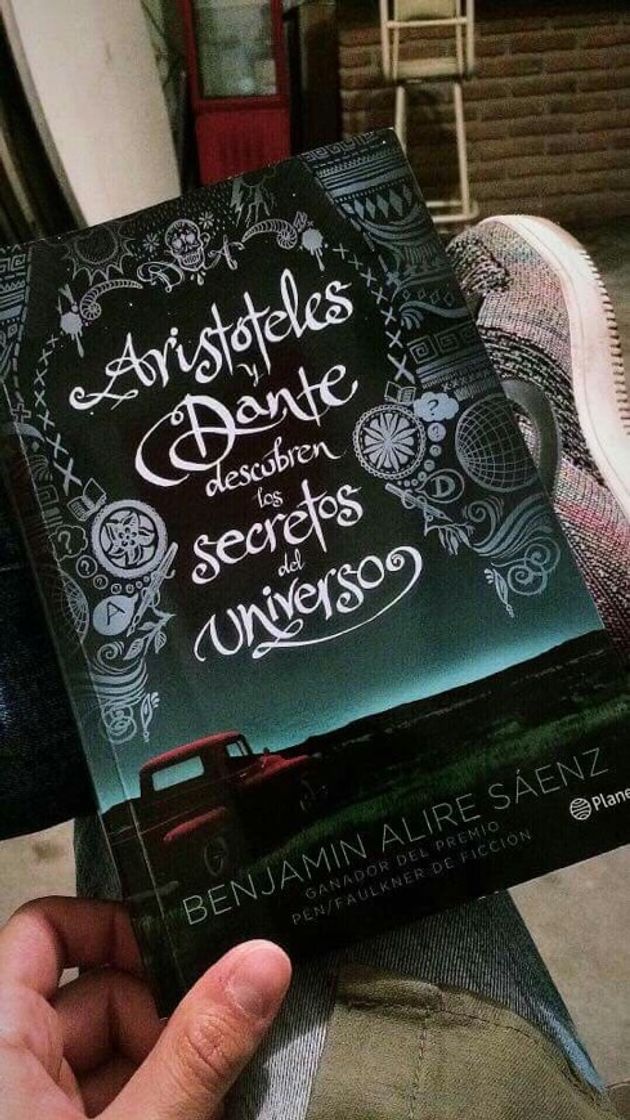 Books Aristóteles e Dante descobrem os segredos do universo
