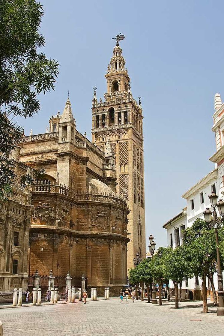 Lugar La Giralda 