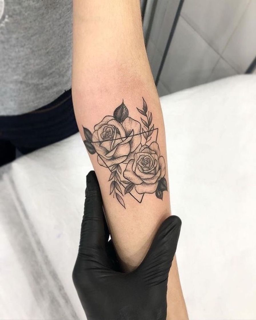Social Tatuagem feminina 