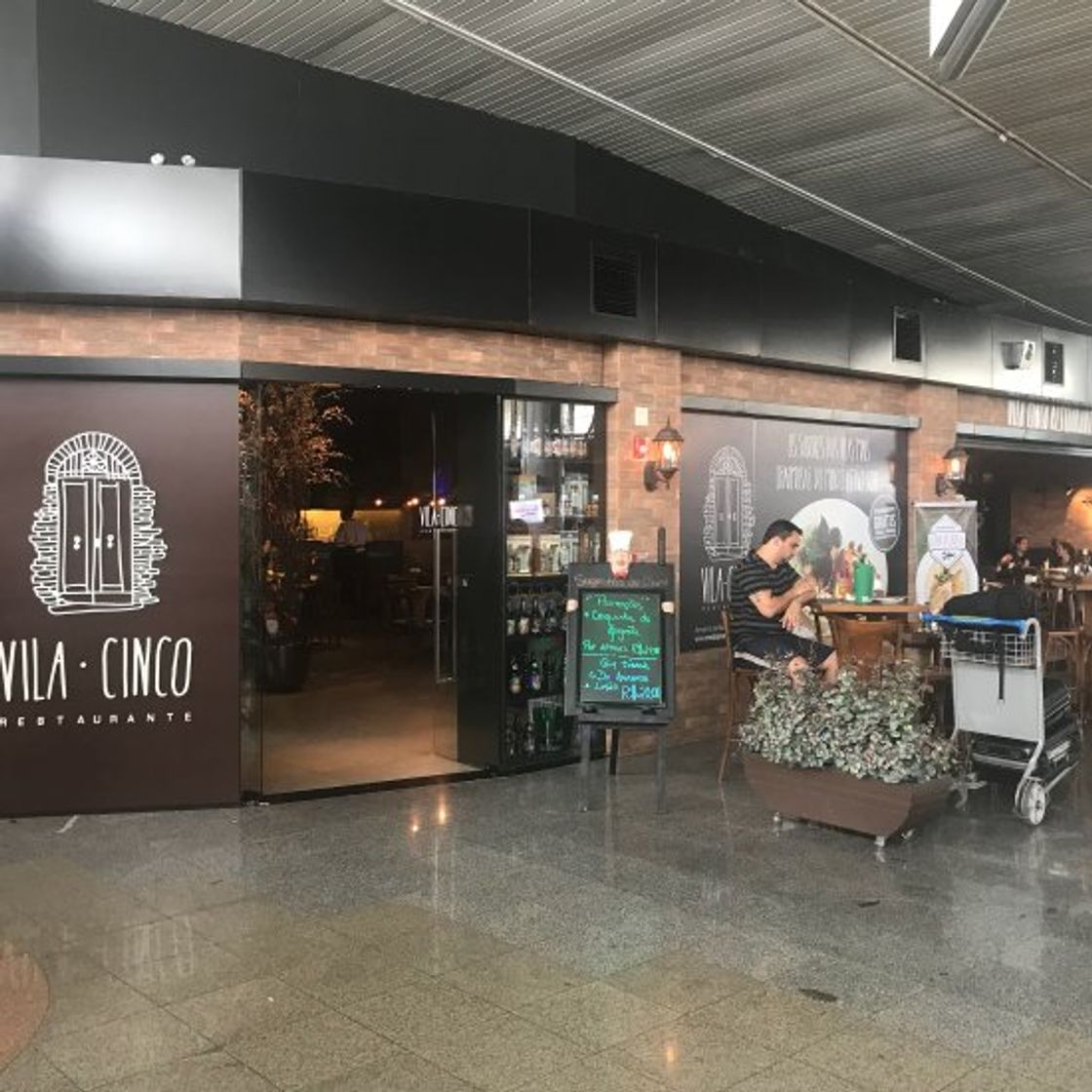 Restaurants Vila Cinco - Aeroporto JK