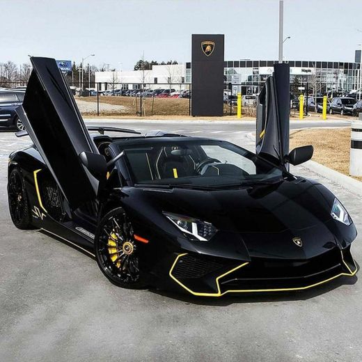 Lamborghini aventador 