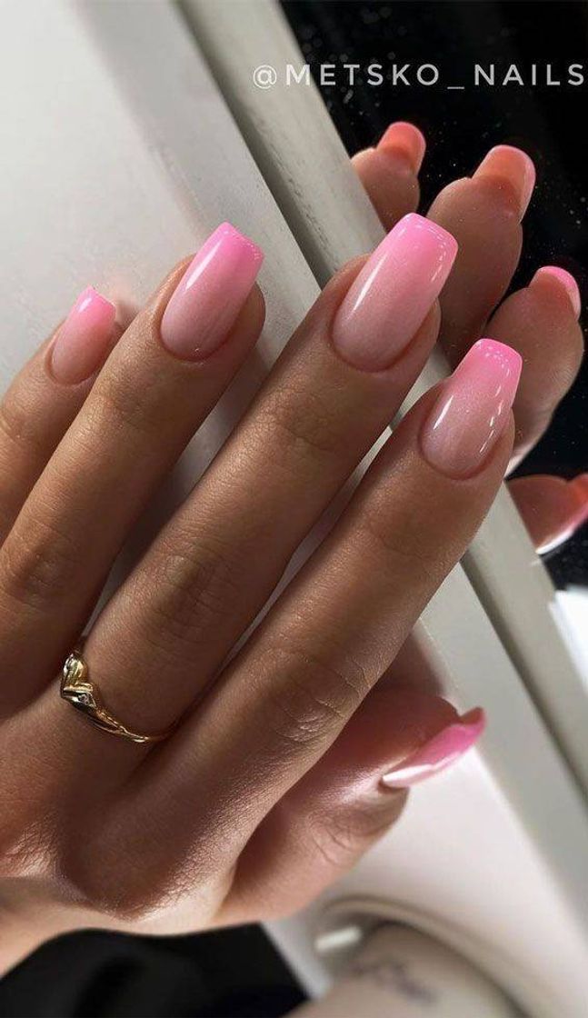 Nails 