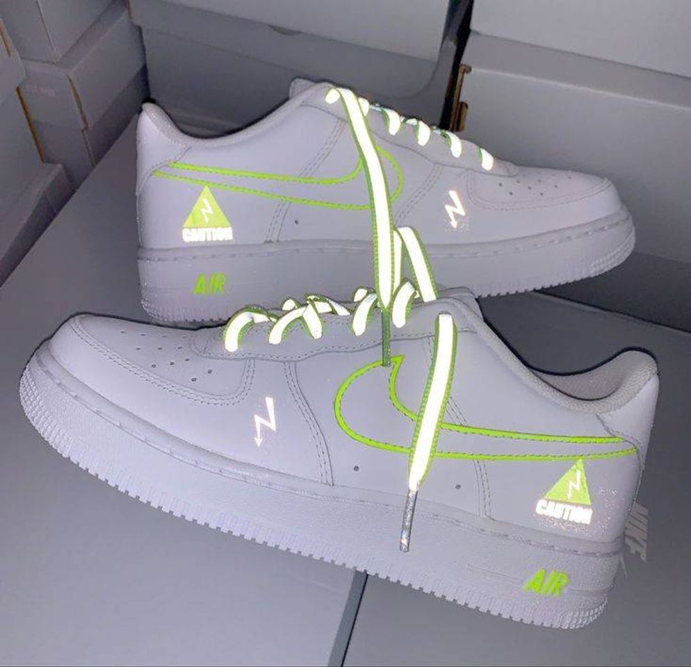 Moda Air force neon