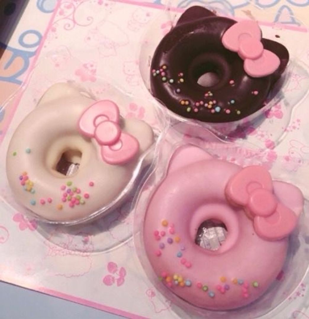 Fashion Hello Kitty donuts 🍩 