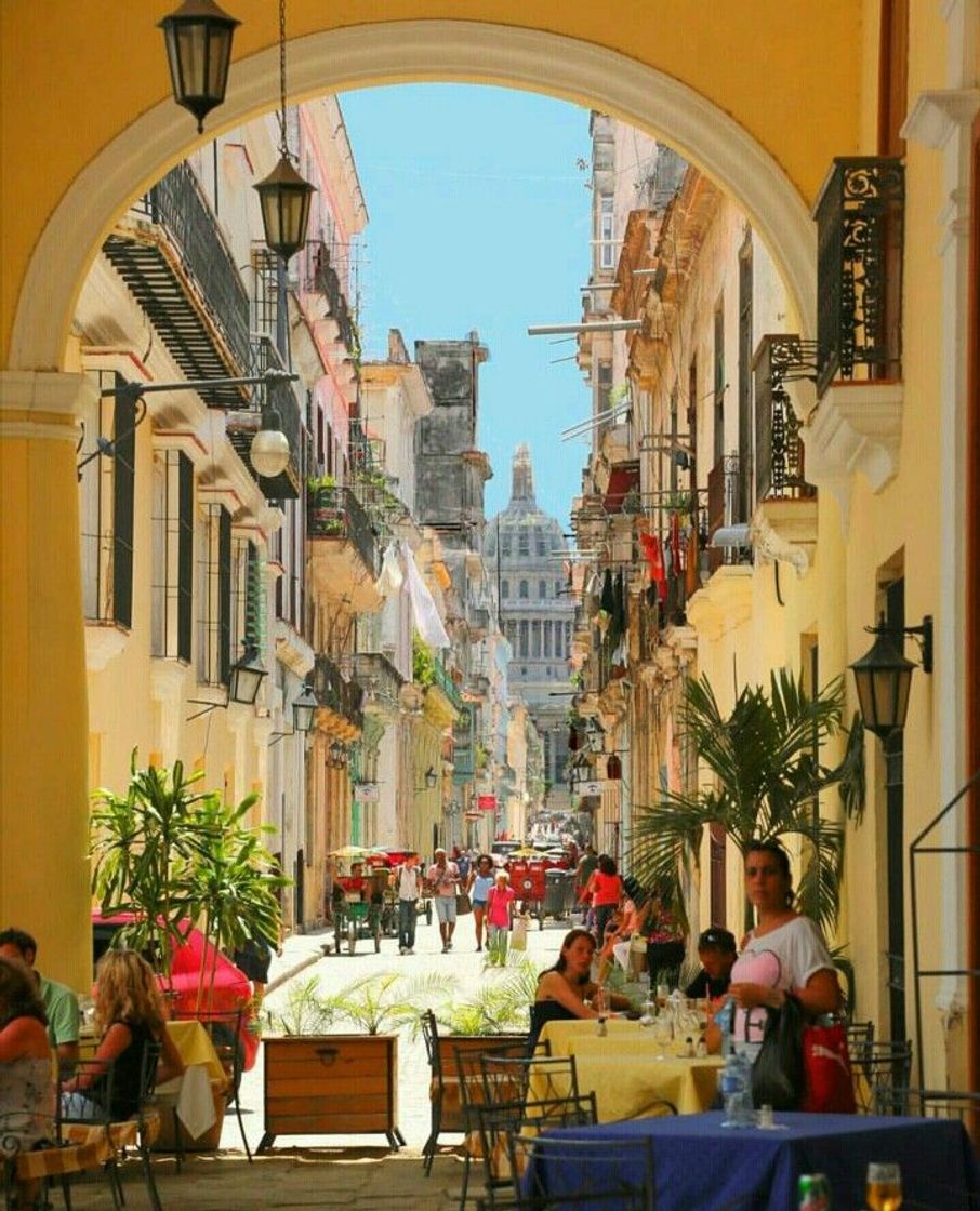 Lugar La habana , cuba