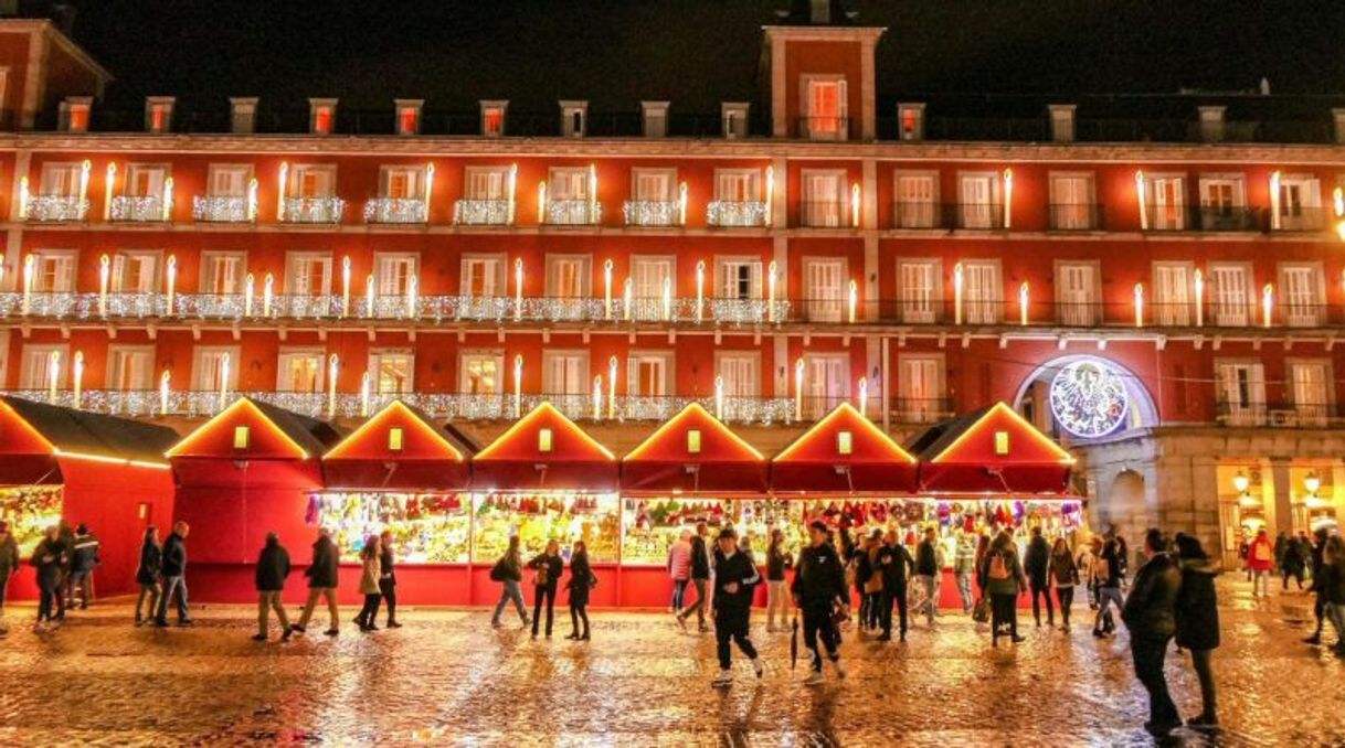 Fashion Mercado de Navidad de la Plaza Mayor | Turismo Madrid