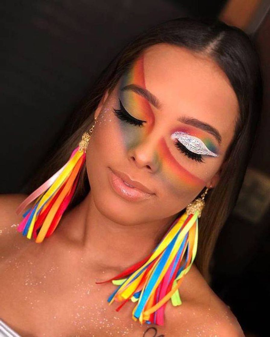 Moda Maquiagem carnaval colorida