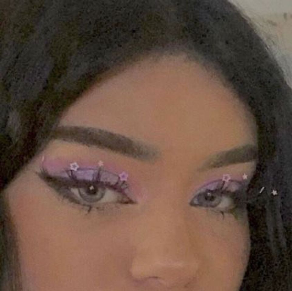 Social Y2K makeup inspo 