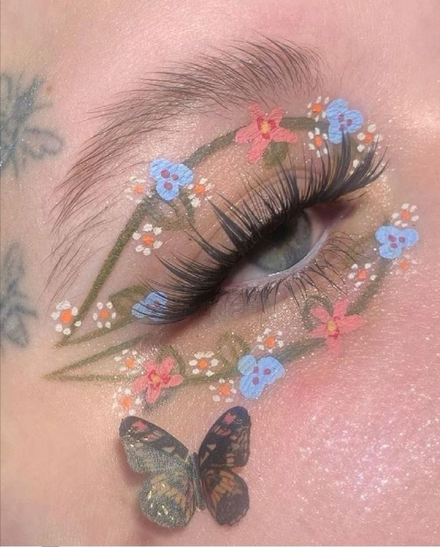 Social butterflies 🦋 