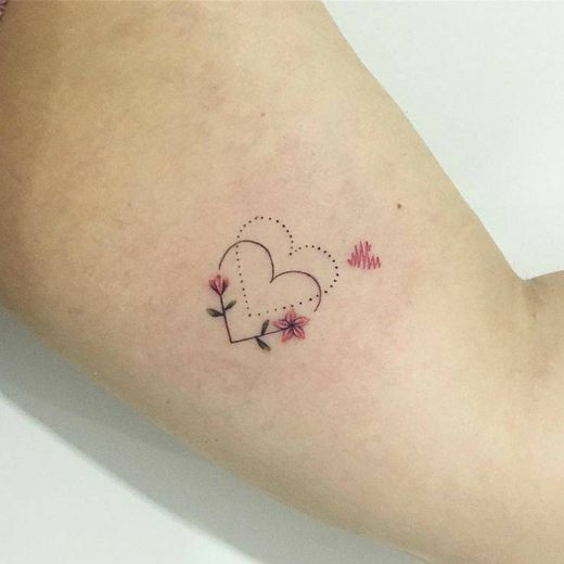 Tatuagem no estilo Fineline 