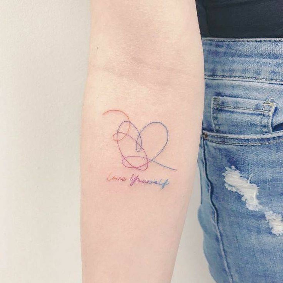 Moda Tatto love yourself 