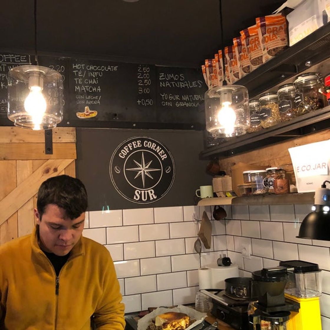 Lugar SUR Coffee Corner