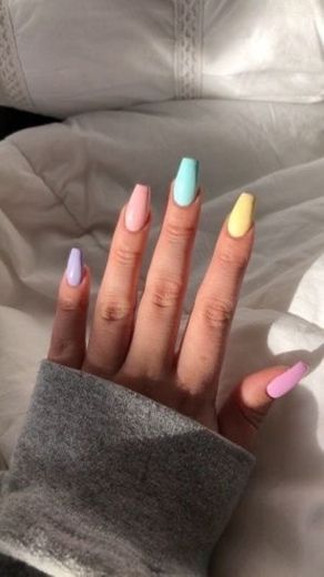 Uñas de colores 